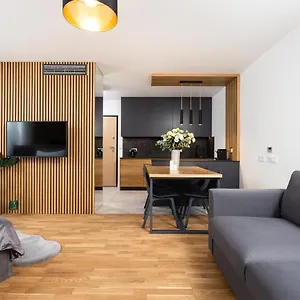 Ξενοδοχείο με διαμερίσματα Inpoint G15 Near Old Town & Kazimierz District & Parking Option