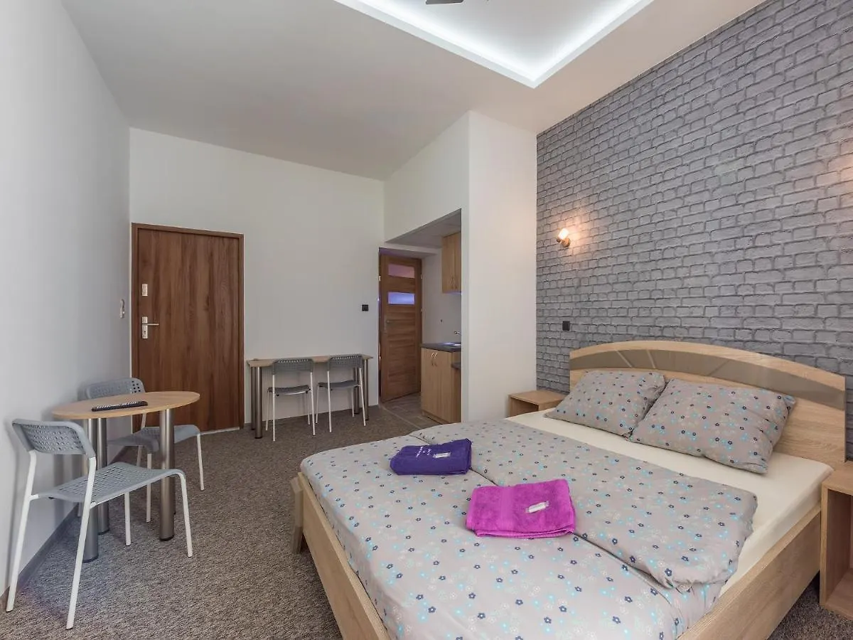 70S Hostel Krasków